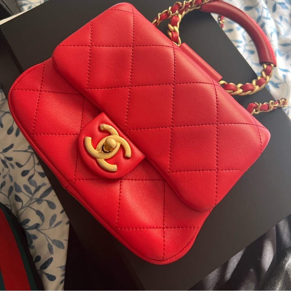 Chanel mini bag, 99% new and very beautiful😍